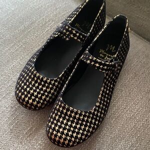 Girls Black and Gold Mary Jane Shoes